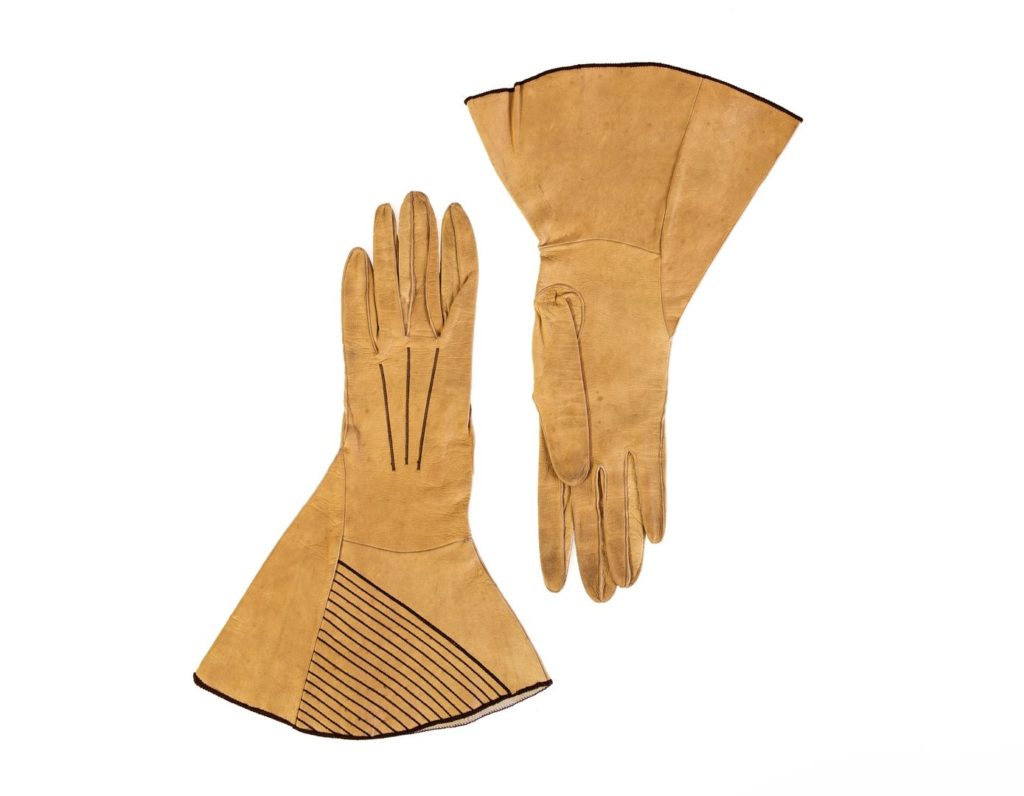 Womenswear Gauntlet gloves