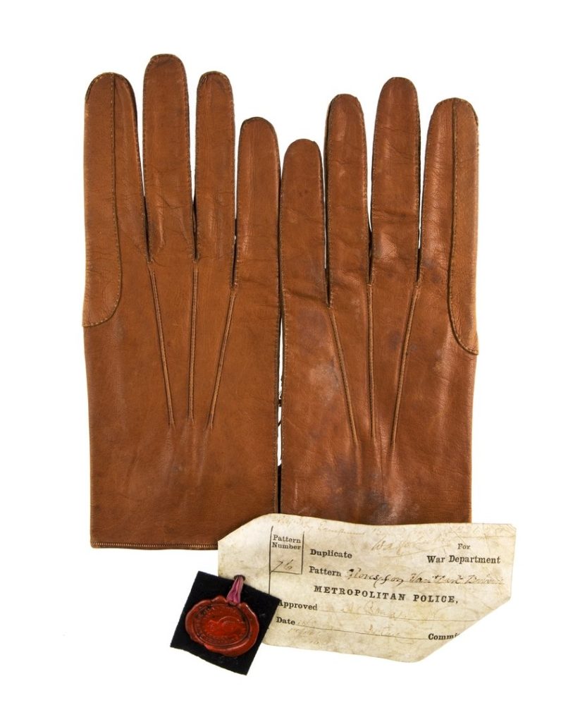 Metropolitan Police cart or van-driver's gloves