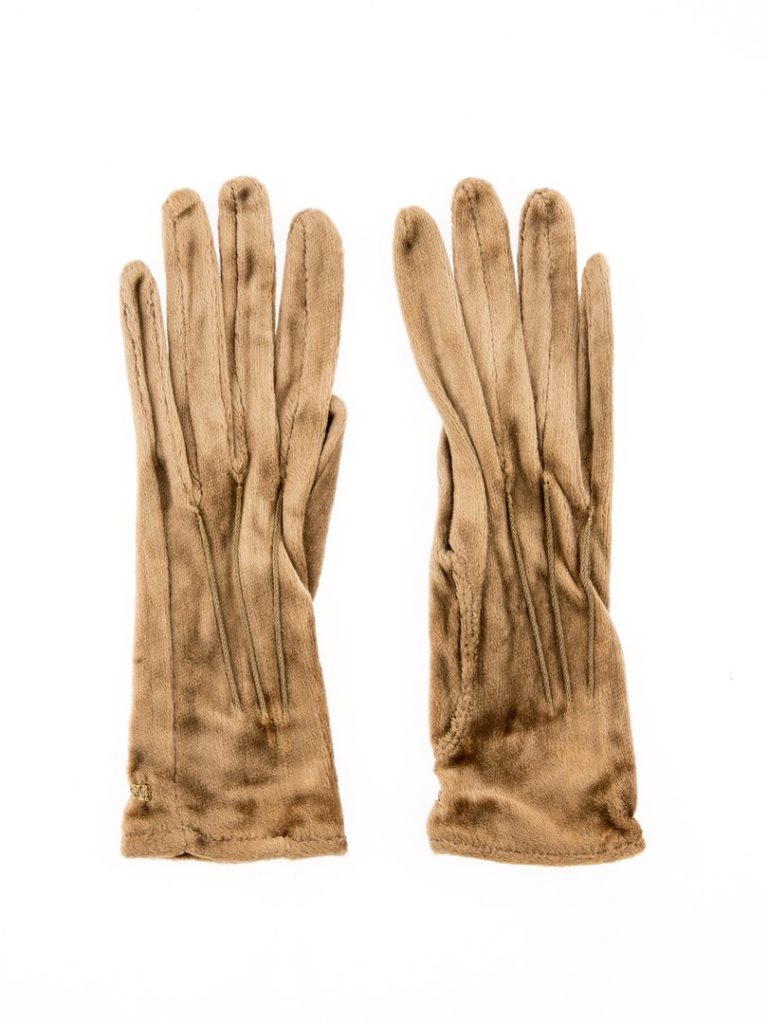 Queen Victoria's gloves