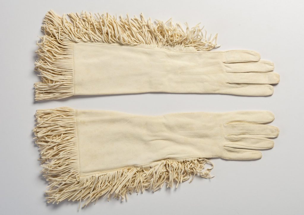Womenswear fringed gauntlet gloves
