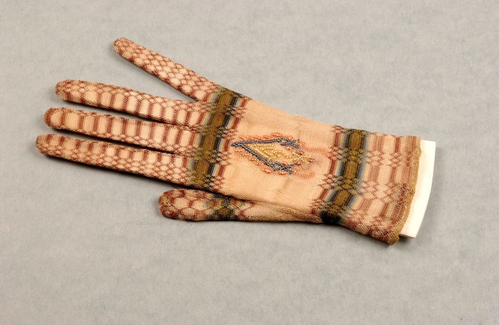 Womenswear long slim knitted glove