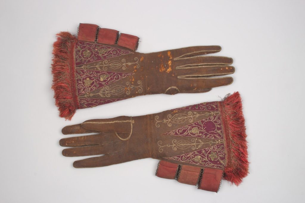 King James I's hunting gloves