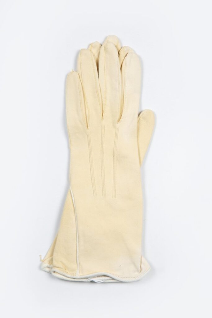 Womenswear glove